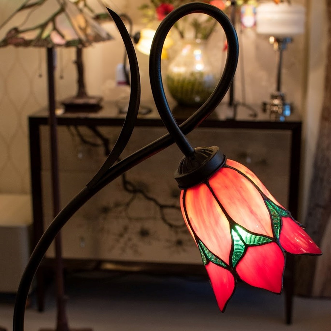 Tiffany Stehleuchte Lovely Flower Red – Bild 2