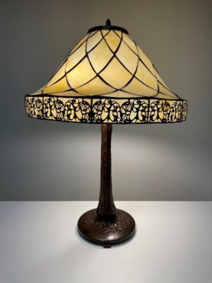 Tiffany Tischlampe Yesterday 45 / P1