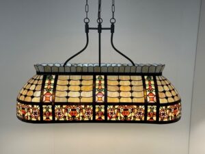 Tiffany Billard-Esstisch Lampe Carrousel